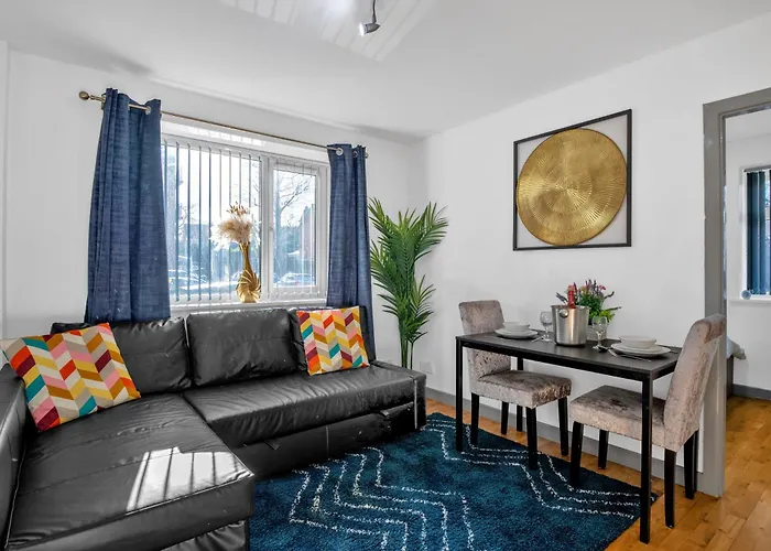 Ideal 1-Bed Apartment In Central With Free Parking