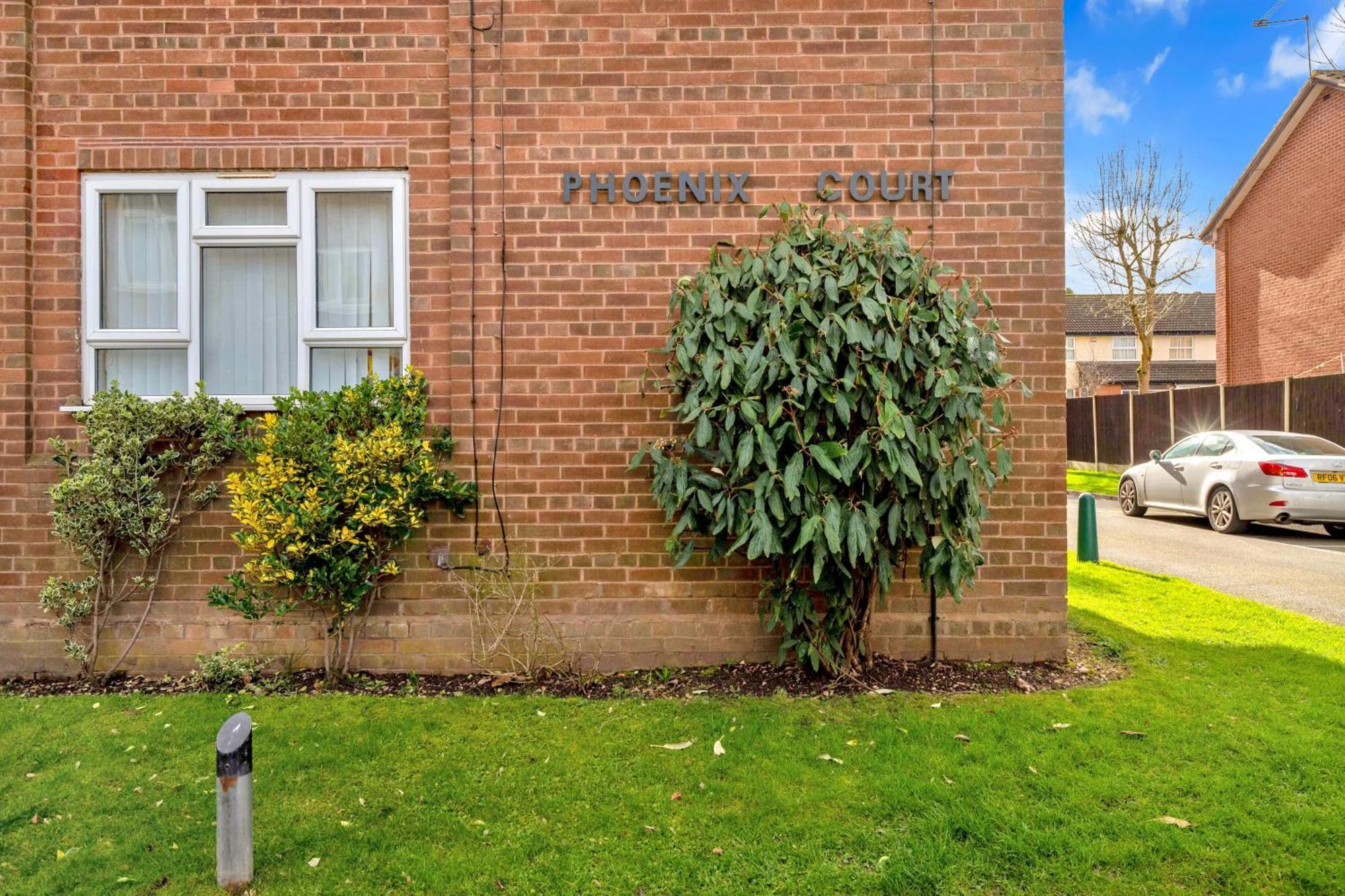 Ideal 1-bed In With Free Parking Apartment